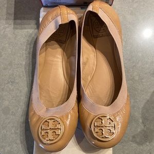 Tory Burch Caroline Flat